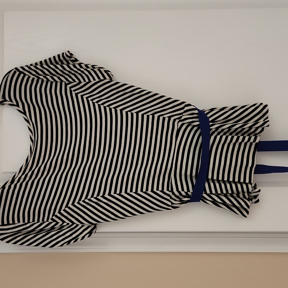 Shirt - Picture 2 of 2